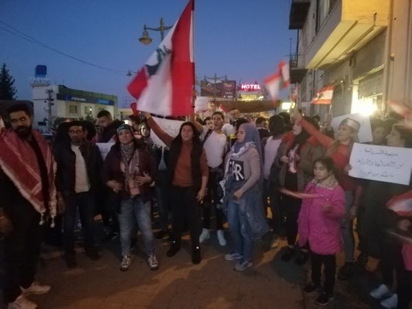 مسيرة لحراك أبناء بعلبك جابت شوارع المدينة 1 مسيرة لحراك أبناء بعلبك جابت شوارع المدينة