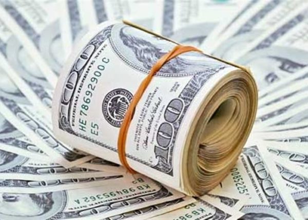 سعر الدولار اليوم بين الـ2000 والـ2050 1 سعر الدولار اليوم بين الـ2000 والـ2050