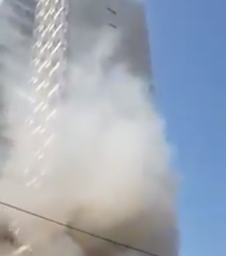 فيديو: الدخان يتصاعد من مبنى شركة الكهرباء في مار مخايل