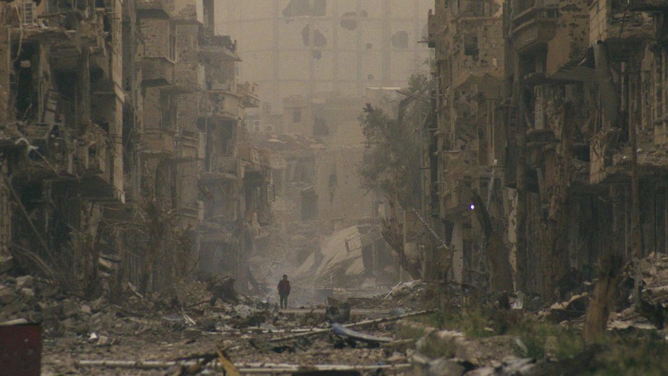 هجوم دير الزور: 28 قتيلا في هجوم على حافلة