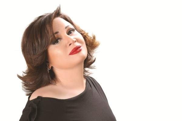 تراجع إلهام شاهين عن قرار اعتزال التمثيل 1 تراجع إلهام شاهين عن قرار اعتزال التمثيل