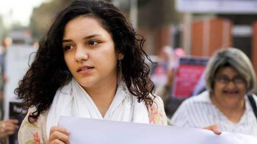 مصر: سجن الناشطة سناء سيف عام ونصف لنشر "أخبار زائفة عن فيروس كورونا"