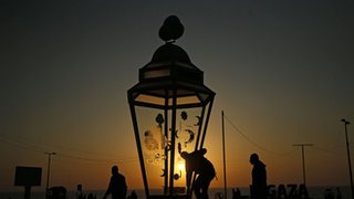 كيف يستقبل المسلمون ثاني رمضان في ظل كورونا؟