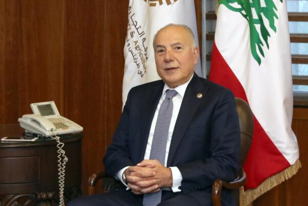 دبوسي طلب من البنك الأوروبي للتنمية تحصين مرفأ طرابلس وتطويره 1 دبوسي طلب من البنك الأوروبي للتنمية تحصين مرفأ طرابلس وتطويره