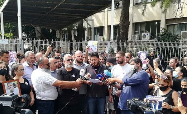 سيناريو افتراضي لحكومة انتخابات بتزكية حريرية ودعوة لإعادة تكليف مصطفى أديب 1 سيناريو افتراضي لحكومة انتخابات بتزكية حريرية ودعوة لإعادة تكليف مصطفى أديب