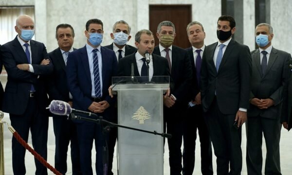 التيار يحذّر من "النوايا الخبيثة" وراء التسمية: لا مشاركة ولا ثقة