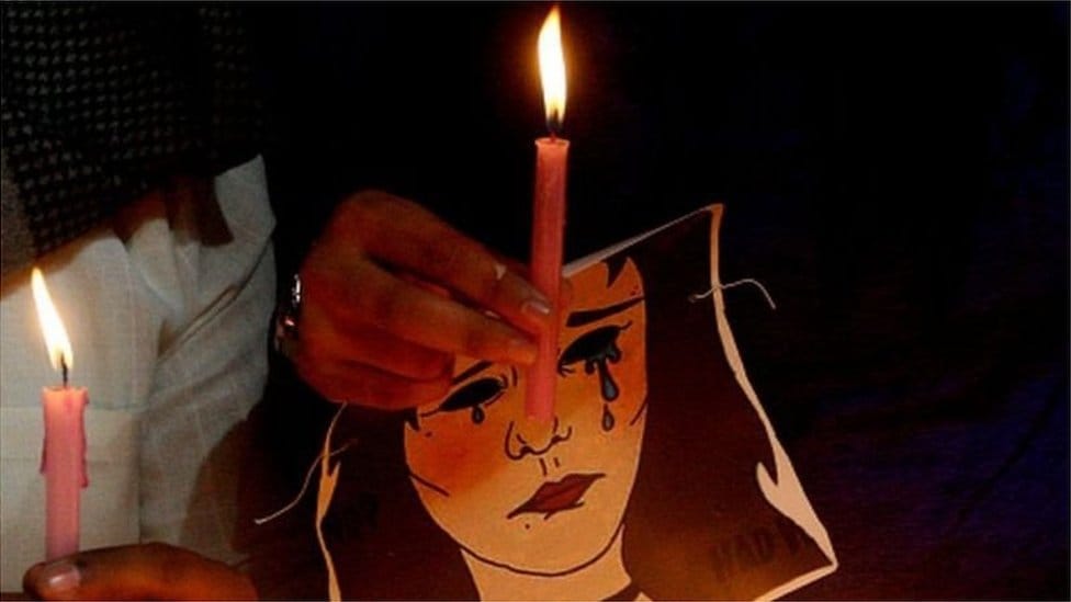 الاغتصاب في الهند: أشعلت النار في نفسها بعدما اتهمت عضوا في البرلمان باغتصابها