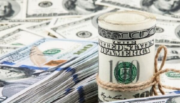 ارتفاع دولار السوق السوداء في تعاملات الصباح اليوم الثلاثاء 1 ارتفاع دولار السوق السوداء في تعاملات الصباح اليوم الثلاثاء