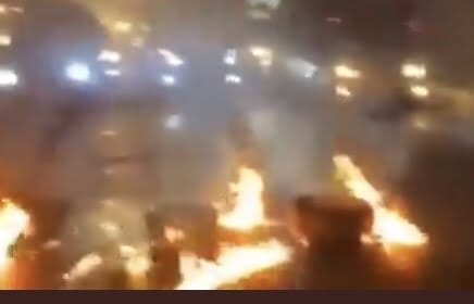 فيديو: محتجون قطعوا أوتوستراد جونية