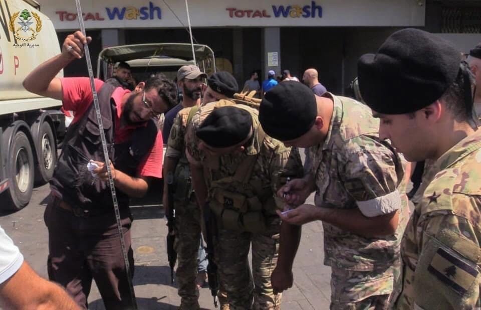 ‏ صور: دهم محطات خزّنت البنزين والمازوت في صيدا