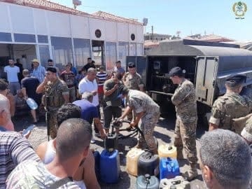 الجيش: توزيع 4000 ليتر من المحروقات على 240 صياد في العبدة 1 الجيش: توزيع 4000 ليتر من المحروقات على 240 صياد في العبدة