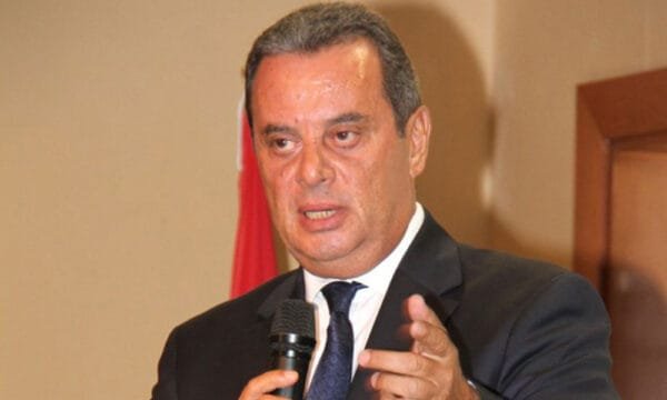 عماد واكيم عن باسيل: كذوب فاسد.. تلميذ عمه 1 عماد واكيم عن باسيل: كذوب فاسد.. تلميذ عمه