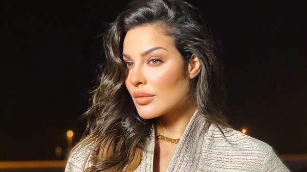 هجوم على نادين نجيم بسبب صورتها مع إسرائيلي: لا أطيق الأرض التي يسير عليها الإسرائيليون 1 هجوم على نادين نجيم بسبب صورتها مع إسرائيلي: لا أطيق الأرض التي يسير عليها الإسرائيليون