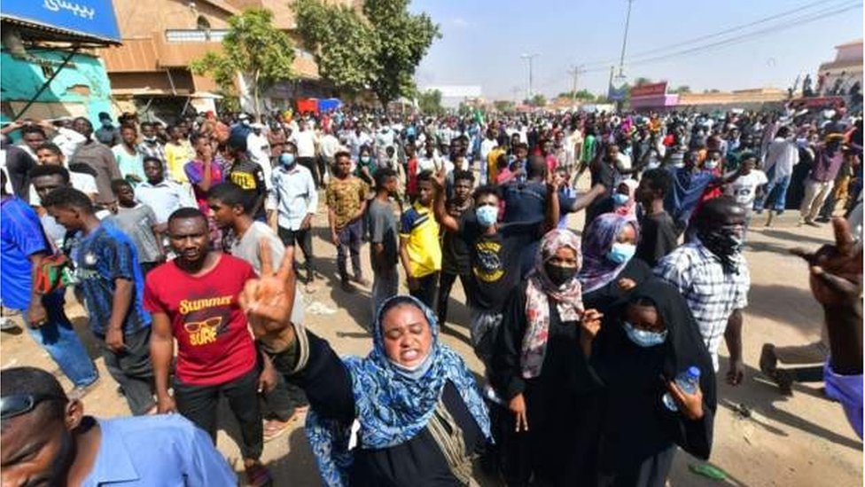 انقلاب السودان: تعرف على تجمع المهنيين السودانيين الذي يدعو لنشر المقاومة السلمية والعصيان المدني