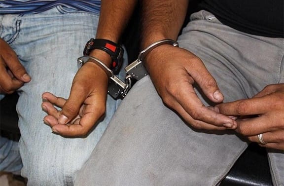 توقيف شخصين بجرم التحرش جنسيا بقاصرتين سوريتين في شويا