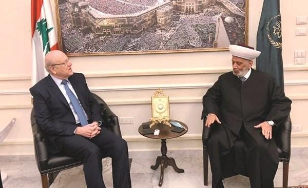 بري يحذّر البيطار ومن خلفه من «اللعب بالنار» و«الشرعي الأعلى» يدعو لانعقاد الحكومة في الوقت المناسب