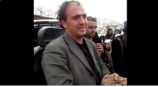 بالفيديو: طالبان تحرق آلات موسيقية في الشارع 1 بالفيديو: طالبان تحرق آلات موسيقية في الشارع
