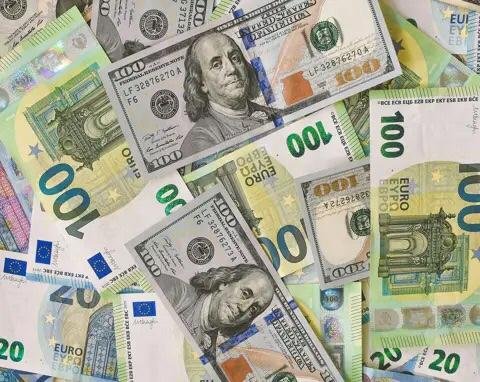 صرافون يتحضرون لإرتفاع خيالي جديد، في سعر صرف الدولار