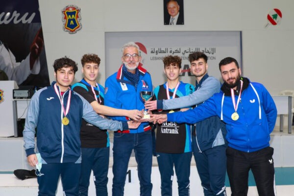 أنترانيك بيروت: بطل لبنان لفرق الناشئين في الكرة الطائرة 2 أنترانيك بيروت: بطل لبنان لفرق الناشئين في الكرة الطائرة