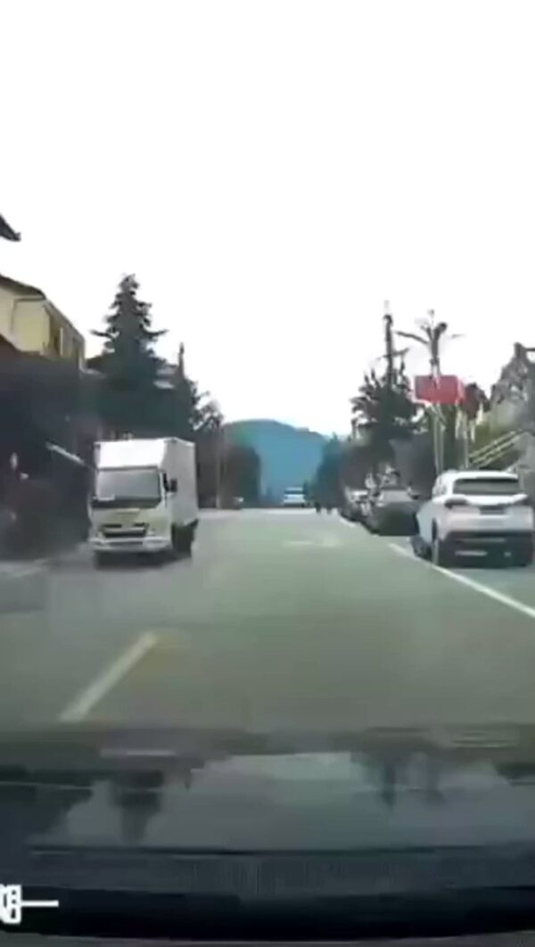 بالفيديو: لحظة وقوع زلزال قوي في الصين 1 بالفيديو: لحظة وقوع زلزال قوي في الصين