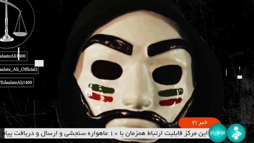 مهسا أميني: محتجون يخترقون قناة تلفزيونية إيرانية رسمية أثناء نشرة الأخبار