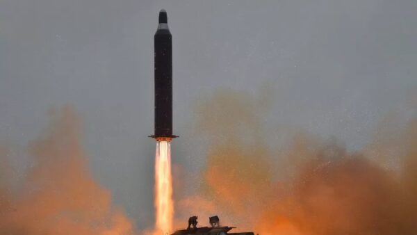 كوريا الشمالية تطلق صواريخ باليستية في أعقاب مناورات كورية جنوبية، أمريكية، يابانية مشتركة