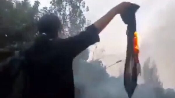 مظاهرات إيران: مقاطع فيديو تظهر مشاركة نيكا شاكرمي في احتجاجات قبل مقتلها