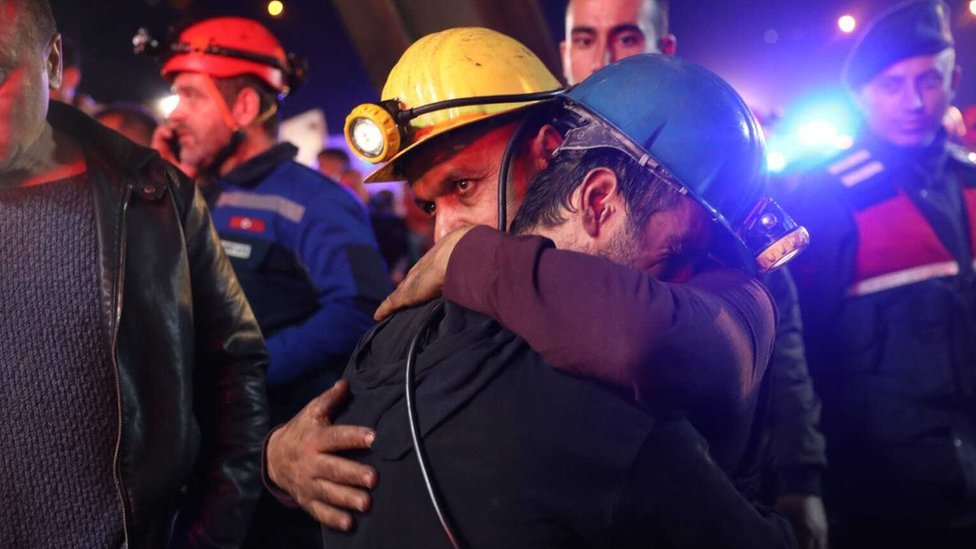 انفجار بمنجم فحم في تركيا يسفر عن مقتل 22 شخصا