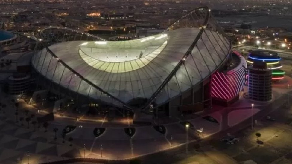 قطر متهمة بفرض "قيود صارمة" على الصحافة خلال كأس العالم الأوبزرفر