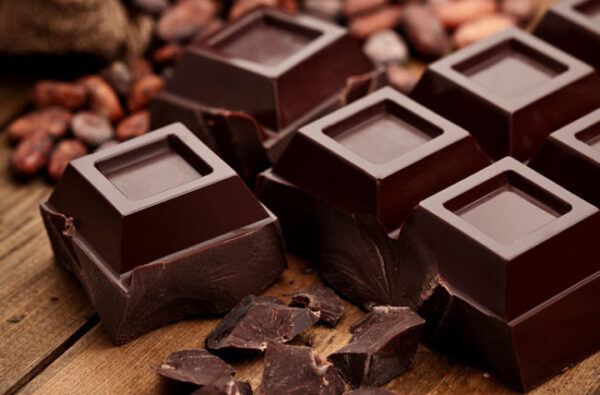 A popular type of chocolate contains carcinogenic and toxic substances.. Doctors warn