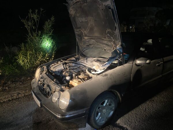 إخماد حريق داخل سيارة في شدرا