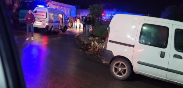 بالصور: فرق الإسعاف وصلت.. جـرحى في حـادث سير مـروّع في صيدا 2 بالصور: فرق الإسعاف وصلت.. جـرحى في حـادث سير مـروّع في صيدا