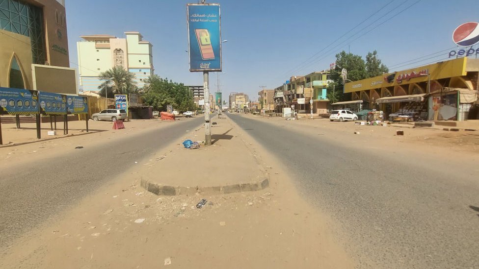 اشتباكات السودان: مواطنون يقننون في استهلاك الغذاء خشية نفاده