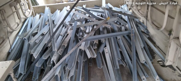 بالصور: توقيف مطلوبين بـ سرقة كابلات وأعمدة كهربائية في مقنة - البقاع 2 بالصور: توقيف مطلوبين بـ سرقة كابلات وأعمدة كهربائية في مقنة - البقاع