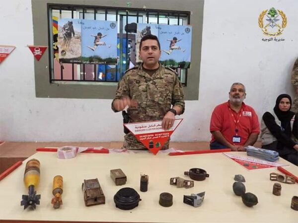 بالصور..الجيش: نشاط لتوعية الأطفال من خطر الألغام 2 بالصور..الجيش: نشاط لتوعية الأطفال من خطر الألغام