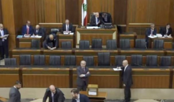 نائبة تُطمئن: حصلت على التأشيرة! 1 نائبة تُطمئن: حصلت على التأشيرة!