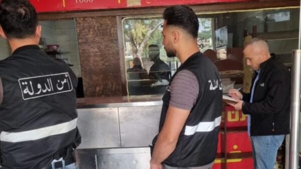 بالصور: محضر ضبط بحق صاحب ملحمة في النبطية
