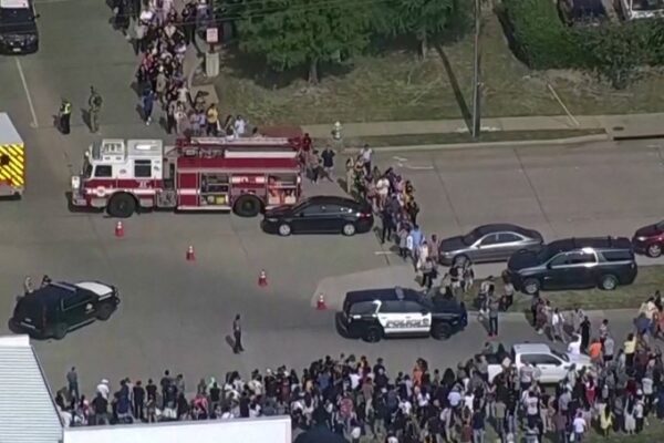 At least 9 hospitalized at Texas mall shooting that left gunman dead 1 outlet ball in Texas