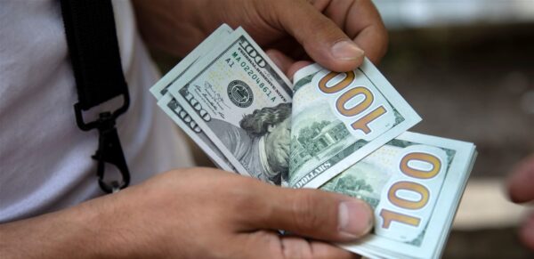 ماذا كشف وزير الإقتصاد عن سعر الدولار..؟ 1 ماذا كشف وزير الإقتصاد عن سعر الدولار..؟