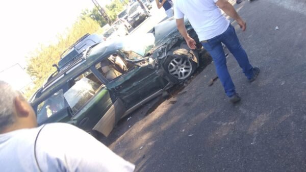 بالصور: أربعة جرحى جراء حادث سير في فيطرون