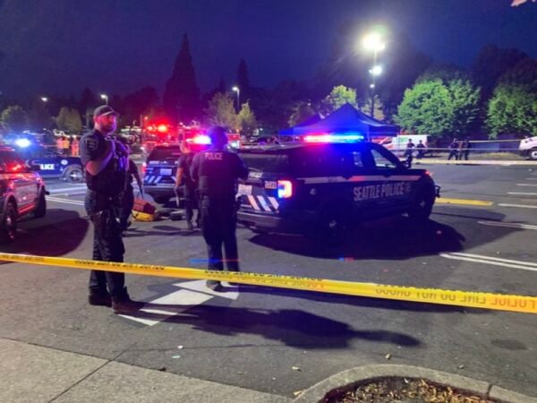 Five people injured after mass shooting at Safeway in Seattle 1 Five people injured after mass shooting at Safeway in Seattle