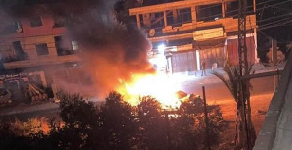بالفيديو: إطلاق نار وإحراق سيارة في إشكال في البياض - الضنية 1 بالفيديو: إطلاق نار وإحراق سيارة في إشكال في البياض - الضنية