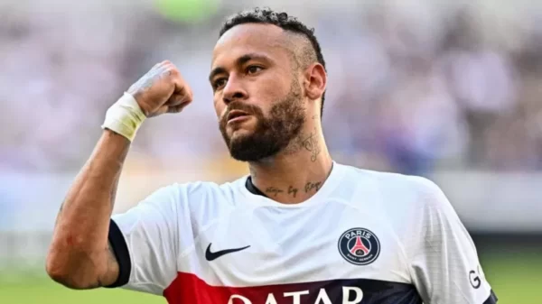 الهلال السعودي يتعاقد مع نيمار من باريس سان جيرمان 1 الهلال السعودي يتعاقد مع نيمار من باريس سان جيرمان