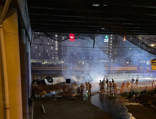 UPDATE: Bus falls off bridge in Venice, Italy, killing at least 20 people 1 UPDATE: Bus falls off bridge in Venice, Italy, killing at least 20 people