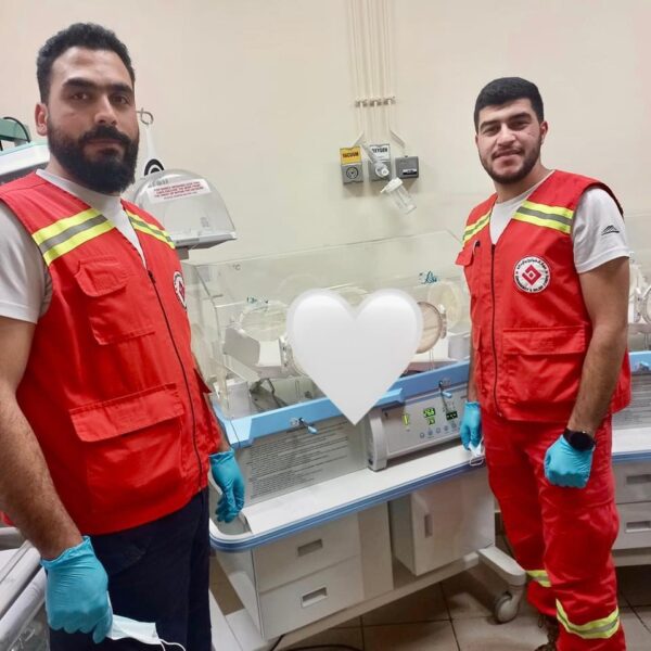 بالصور: في الضنية.. ولادة داخل سيارة إسعاف هذا ما حصل 1 بالصور: في الضنية.. ولادة داخل سيارة إسعاف هذا ما حصل