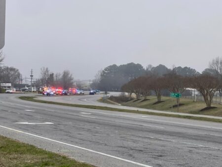 Private aircraft crashes near North Carolina's Pitt-Greenville airport 1 Private aircraft crashes near North Carolina's Pitt-Greenville airport