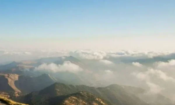 رياح خماسينية جافة ومغبرة بدءا من بعد الظهر والحرارة غدا تلامس الـ 35 درجة ساحلا 1 رياح خماسينية جافة