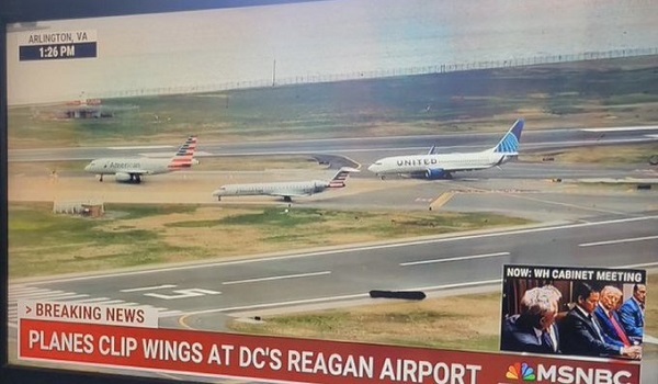 Video of the planes that clipped wings at Reagan International Airport near Washington 1 Video of the planes that clipped wings at Reagan International Airport near Washington