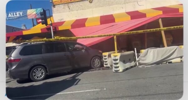 At least nine people injured after minivan crashes into crowd in downtown Los Angeles 1 At least nine people injured after minivan crashes into crowd in downtown Los Angeles
