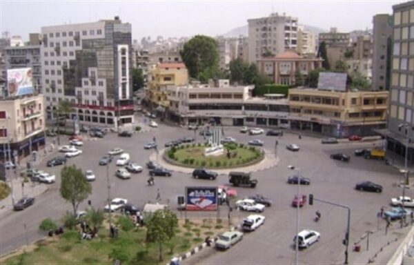 اعتصام أمام قصر عدل طرابلس احتجاجًا على تأخير نتائج الانتخابات والجيش يعزز انتشاره